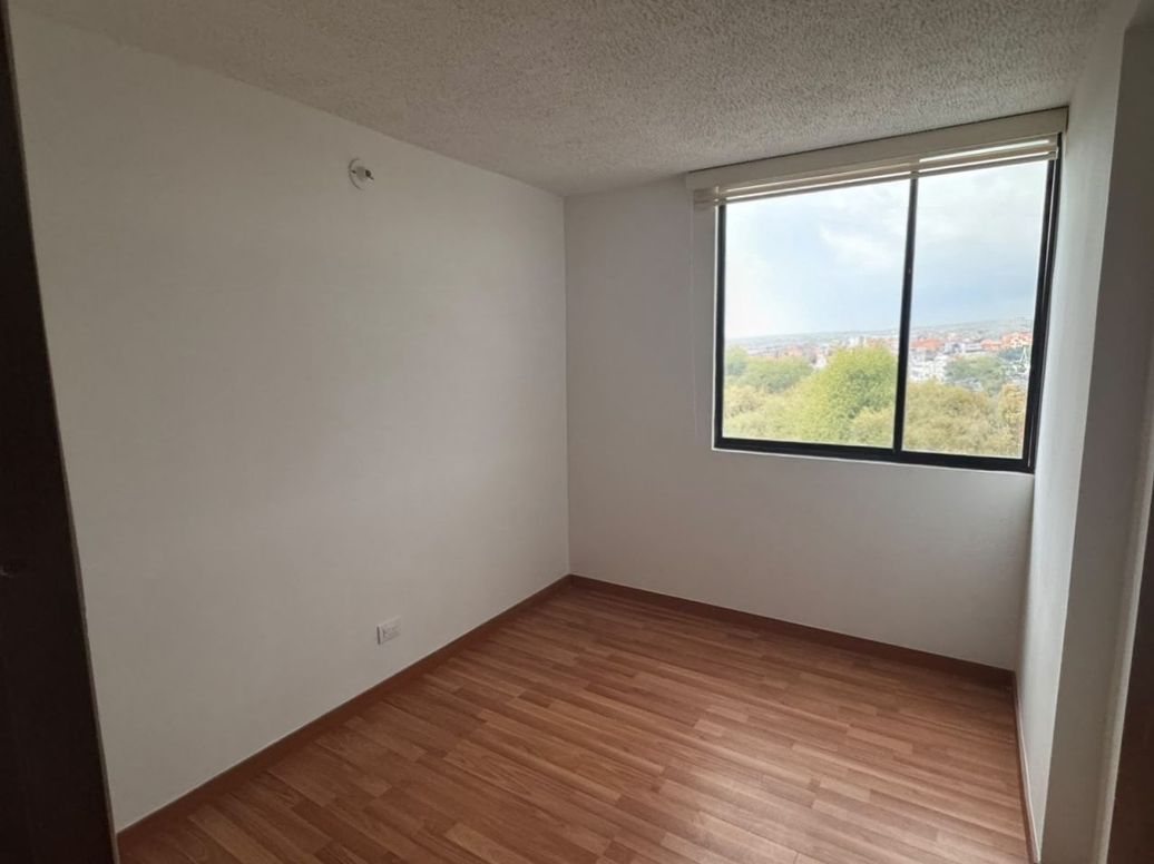 Apartamento de 2 alcobas en arriendo en Granjas De Techo, Bogotá, 45 m² · foto 10 de 15