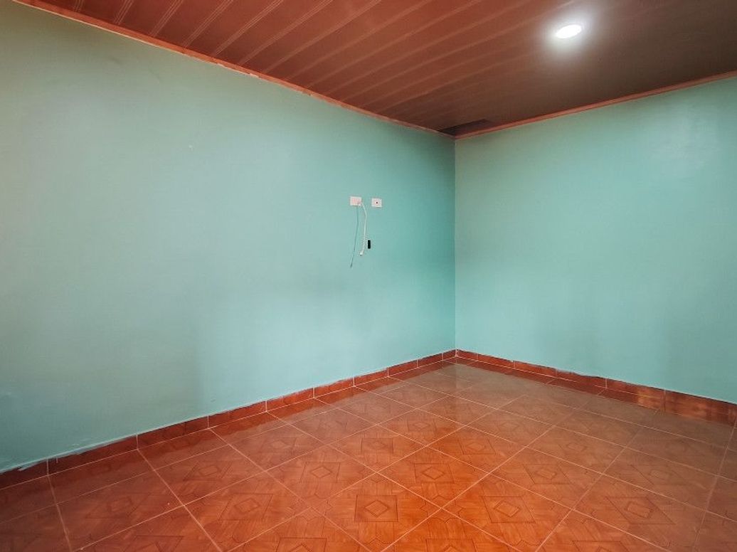 Casa de 10 alcobas en venta en Minuto De Dios, Bogotá, 300 m² · foto 17 de 20