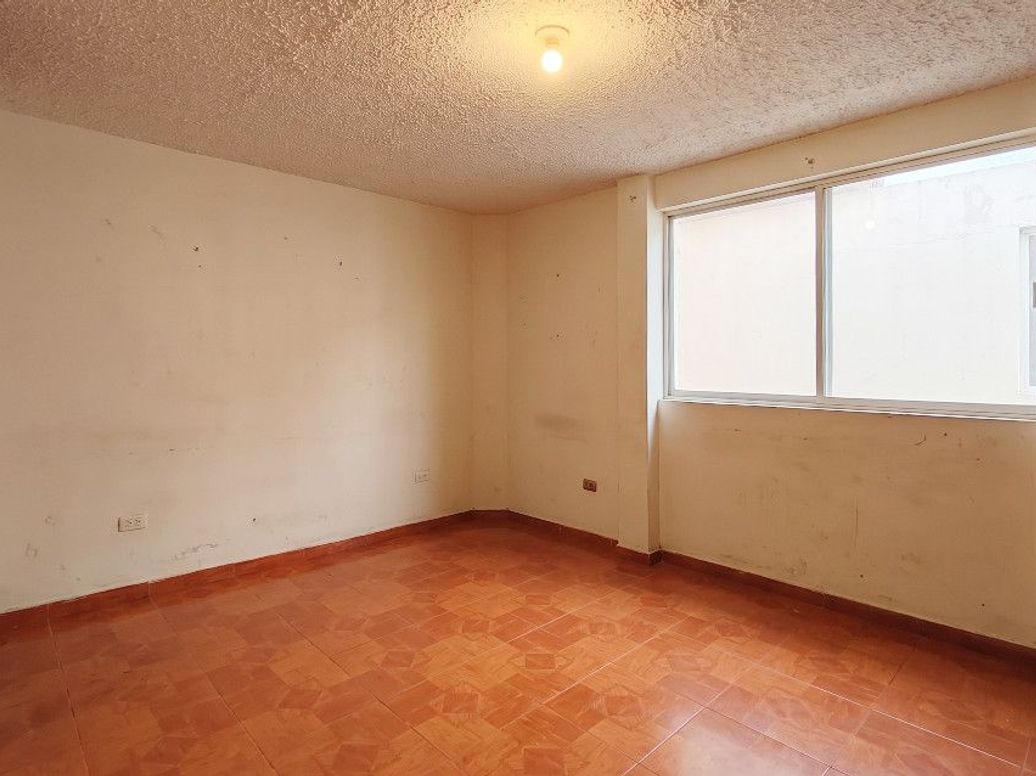 Casa de 10 alcobas en venta en Minuto De Dios, Bogotá, 300 m² · foto 13 de 20