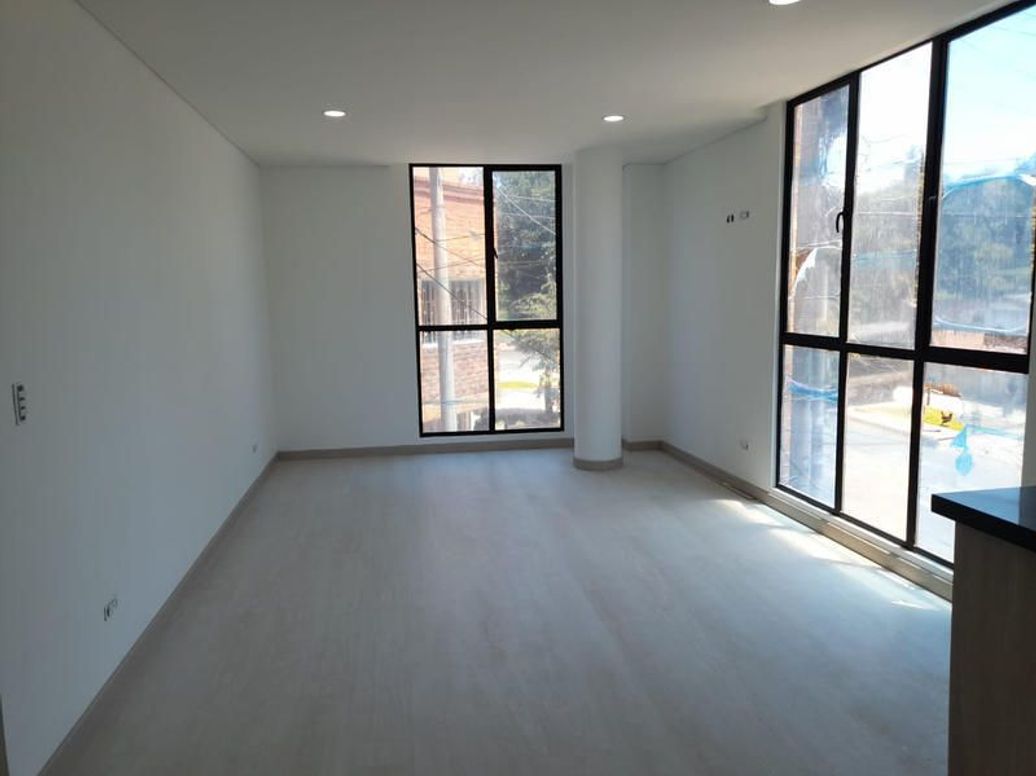 Apartamento de 2 alcobas en arriendo en El Rosario, Bogotá, 57 m² · foto 2 de 11