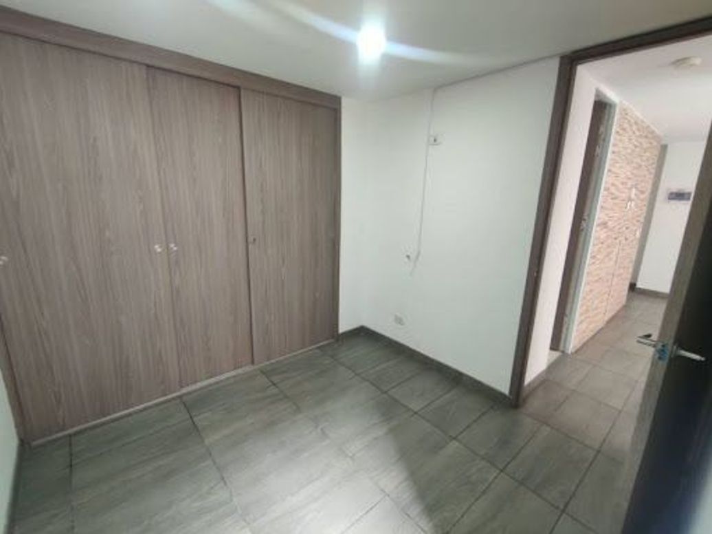 Apartamento de 2 alcobas en arriendo en Urbanización Castilla, Bogotá, 48 m² · foto 11 de 20