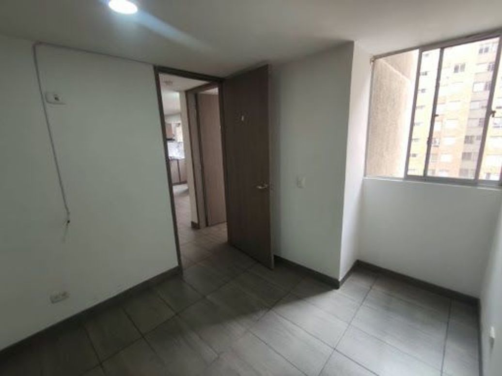 Apartamento de 2 alcobas en arriendo en Urbanización Castilla, Bogotá, 48 m² · foto 12 de 20