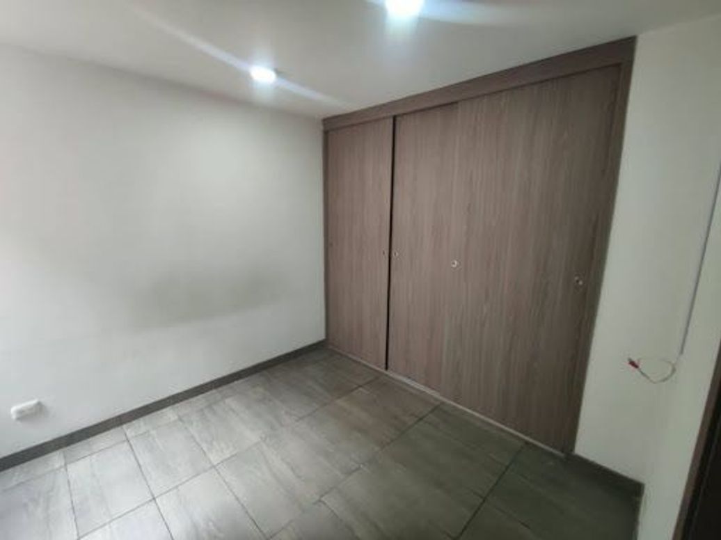 Apartamento de 2 alcobas en arriendo en Urbanización Castilla, Bogotá, 48 m² · foto 9 de 20