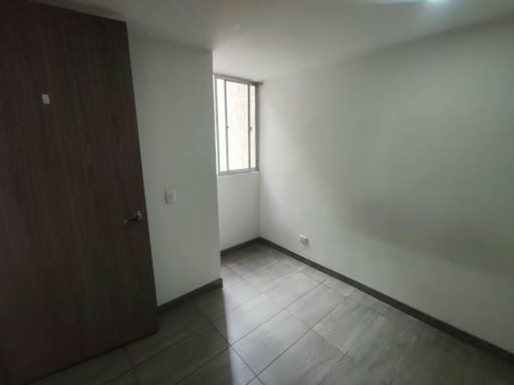 Apartamento de 2 alcobas en arriendo en Urbanización Castilla, Bogotá, 48 m² · foto 13 de 20