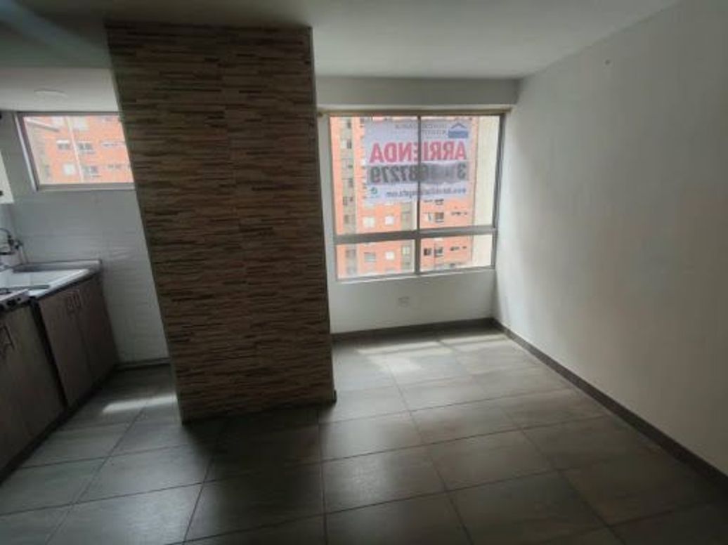 Apartamento de 2 alcobas en arriendo en Urbanización Castilla, Bogotá, 48 m² · foto 3 de 20