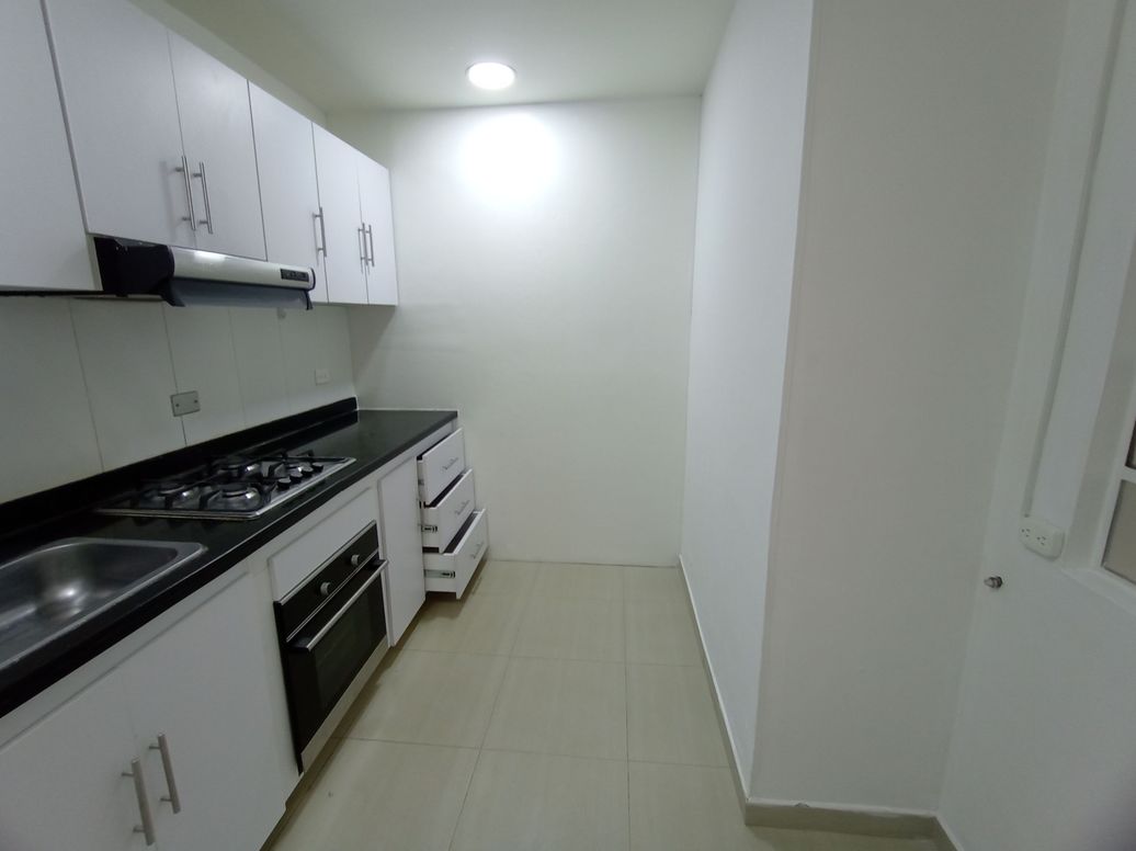 Casa de 5 alcobas en venta en Alfonso López, Bogotá, 250 m² · foto 5 de 17