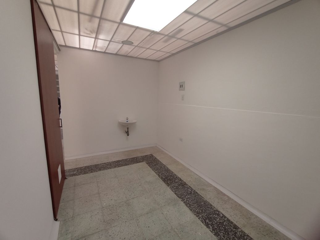 Casa de 5 alcobas en venta en Alfonso López, Bogotá, 250 m² · foto 15 de 17