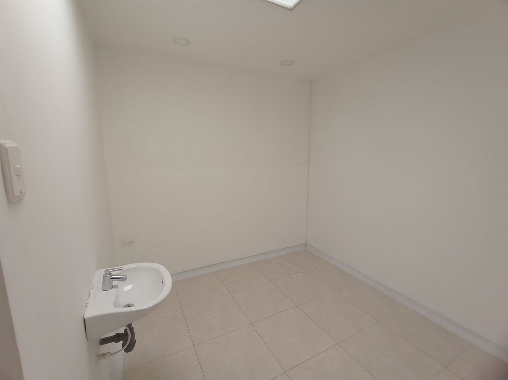 Casa de 5 alcobas en venta en Alfonso López, Bogotá, 250 m² · foto 14 de 17