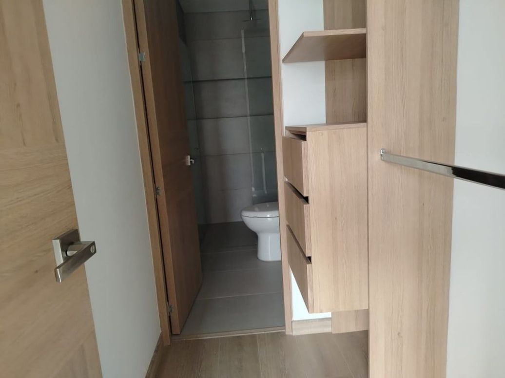 Apartaestudio en venta en Quinta Paredes, Bogotá, 44 m² · foto 15 de 18