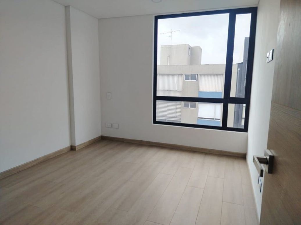 Apartaestudio en venta en Quinta Paredes, Bogotá, 44 m² · foto 13 de 18