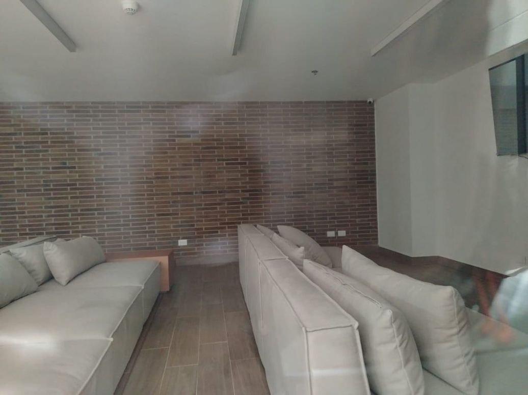 Apartaestudio en venta en Quinta Paredes, Bogotá, 44 m² · foto 17 de 18
