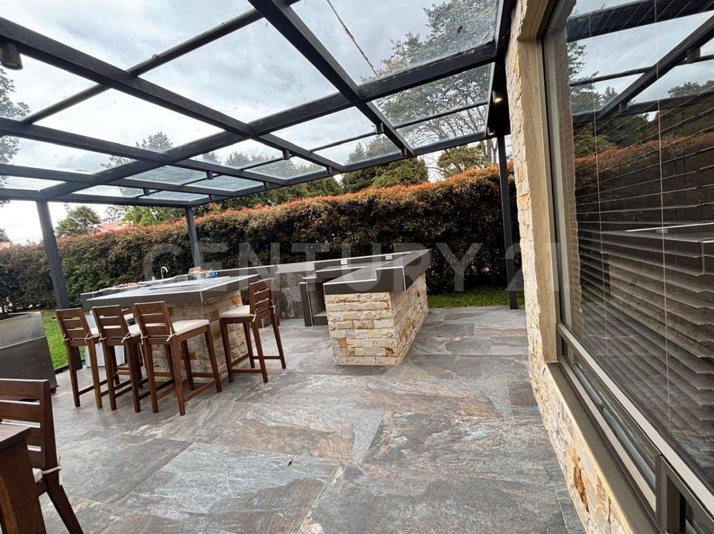 Casa de 4 alcobas en arriendo en Guaymaral, Bogotá, 410 m² · foto 6 de 16