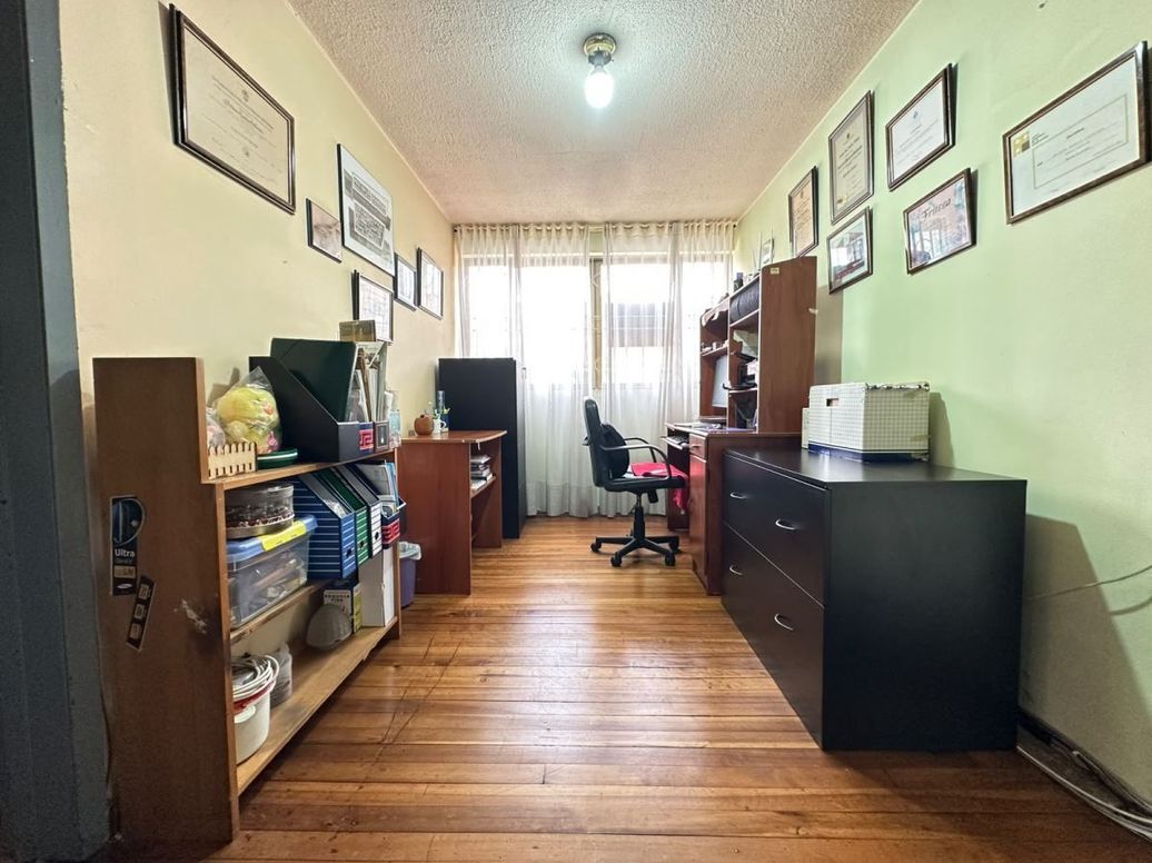 Casa de 6 alcobas en venta en José Joaquín Vargas, Bogotá, 196 m² · foto 11 de 20