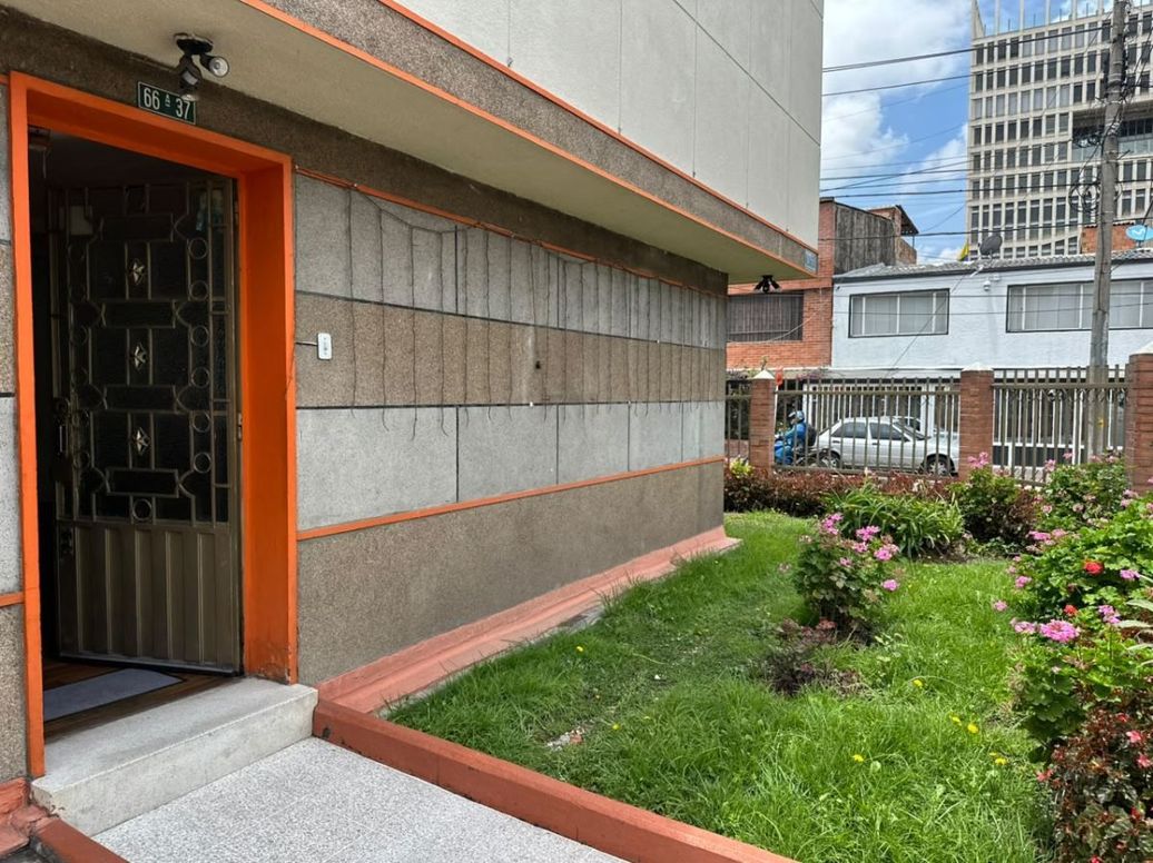 Casa de 6 alcobas en venta en José Joaquín Vargas, Bogotá, 196 m² · foto 4 de 20