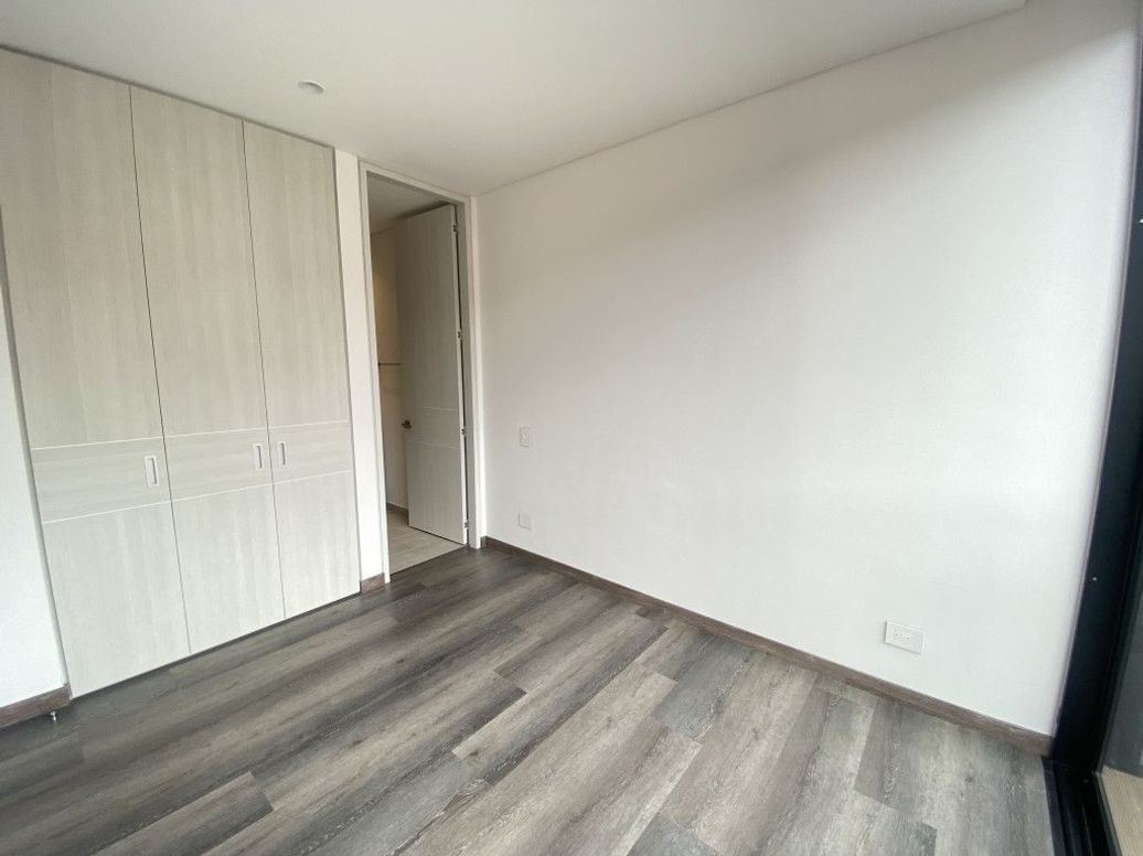 Apartamento de 2 alcobas en venta en Antiguo Country, Bogotá, 65 m² · foto 3 de 20