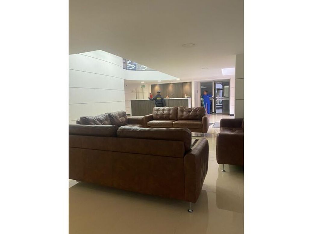 Apartamento de 3 alcobas en venta en Bella Suiza, Bogotá, 152 m² · foto 12 de 17