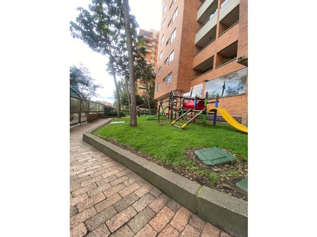 Apartamento de 3 alcobas en venta en Bella Suiza, Bogotá, 152 m² · foto 14 de 17