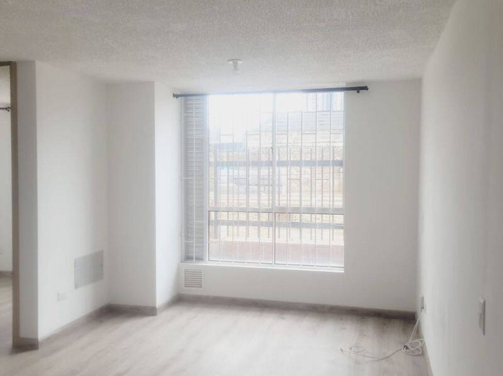 Apartamento de 2 alcobas en venta en Ismael Perdomo, Bogotá, 39 m² · foto 3 de 16