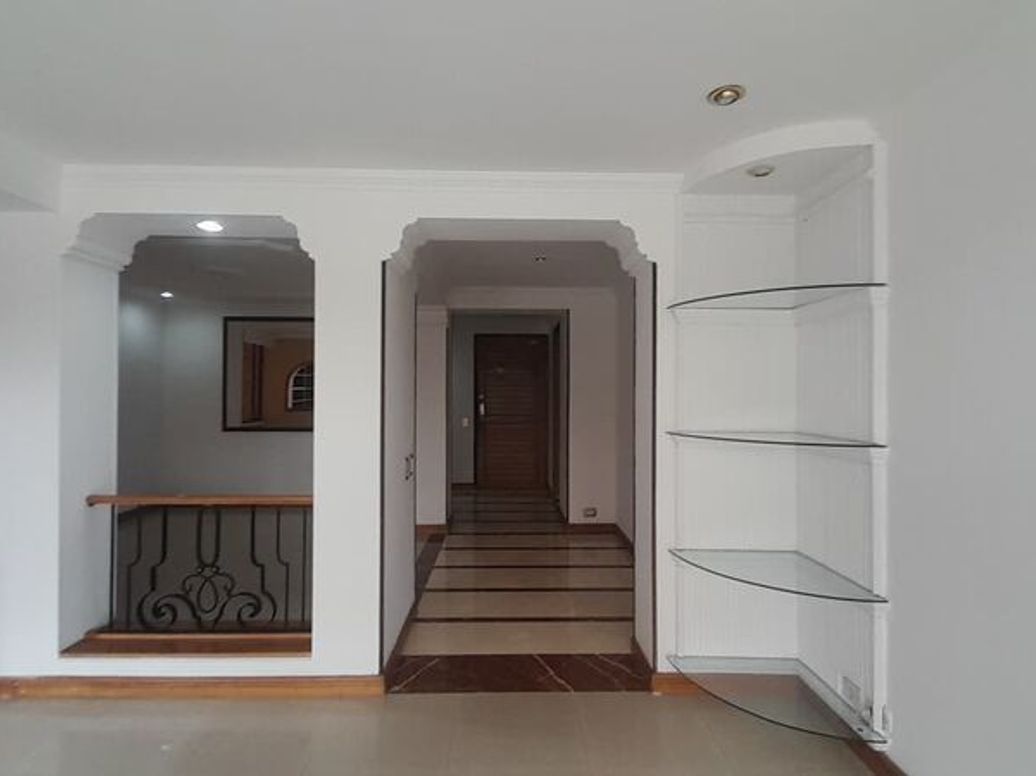 Apartamento de 3 alcobas en venta en Santa Helena Et. I, Bogotá, 133 m² · foto 3 de 20