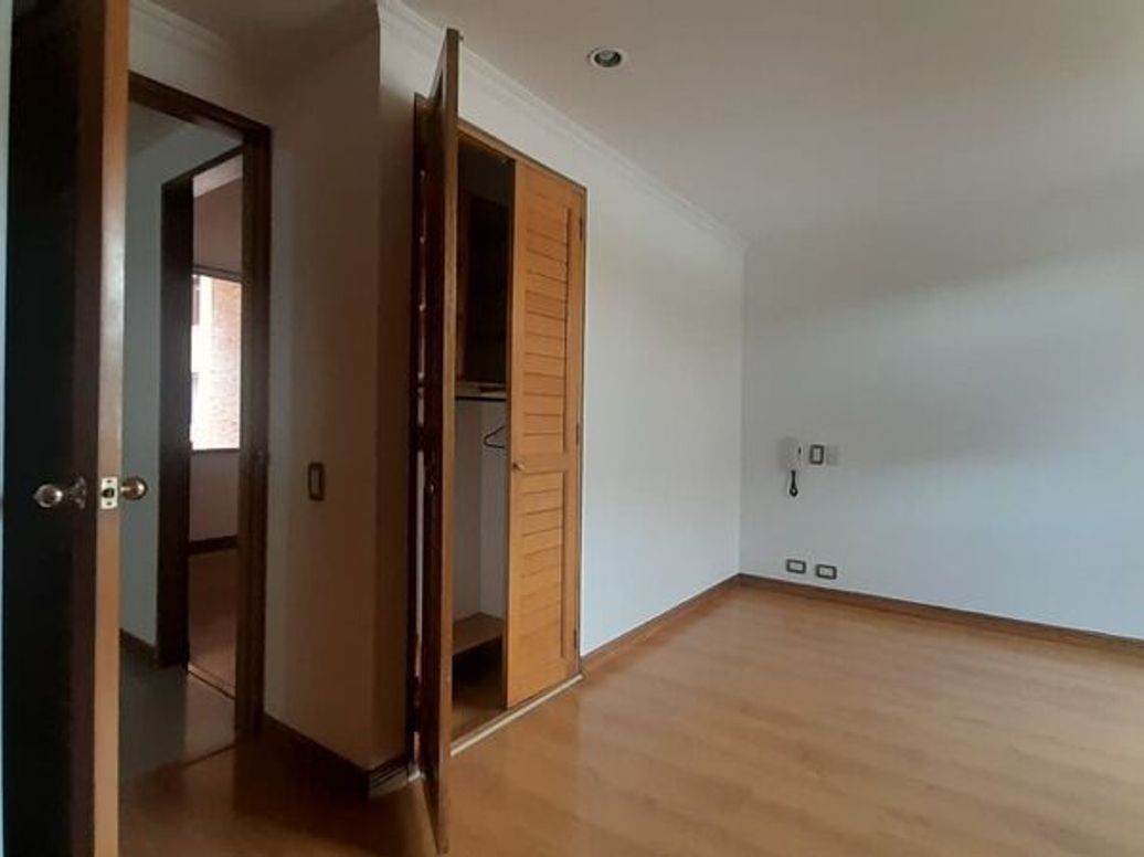 Apartamento de 3 alcobas en venta en Santa Helena Et. I, Bogotá, 133 m² · foto 9 de 20