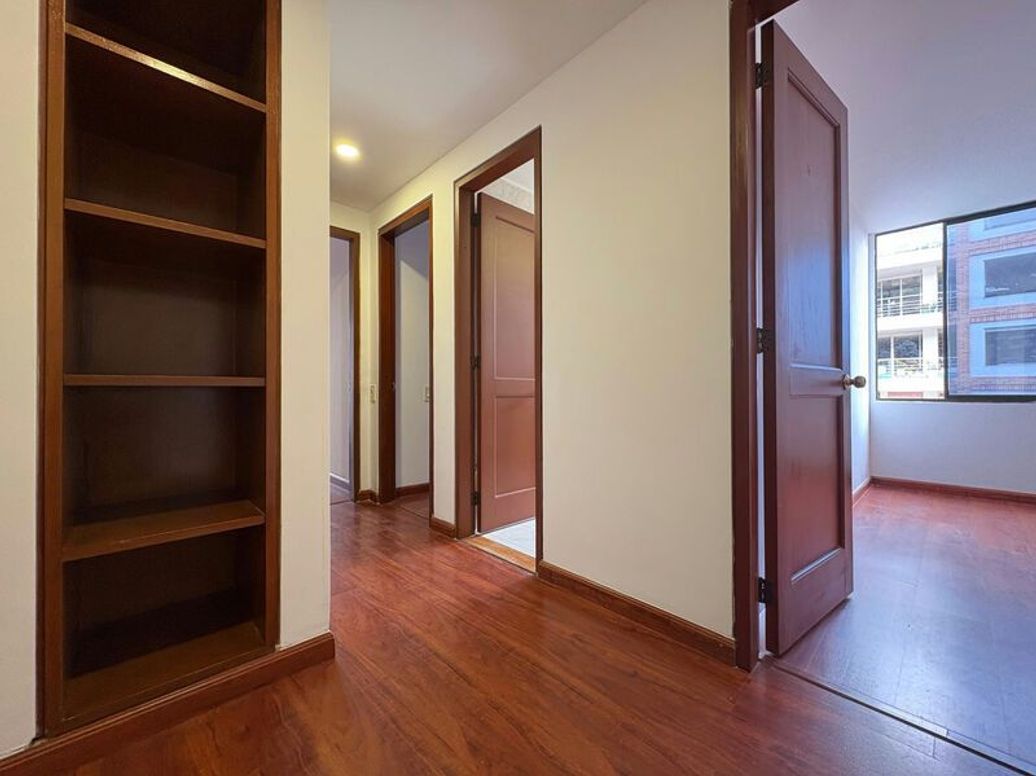 Apartamento de 3 alcobas en venta en El Contador, Bogotá, 126 m² · foto 8 de 20