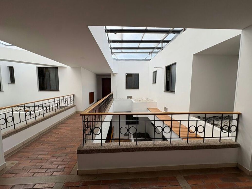 Apartamento de 3 alcobas en venta en El Contador, Bogotá, 126 m² · foto 17 de 20