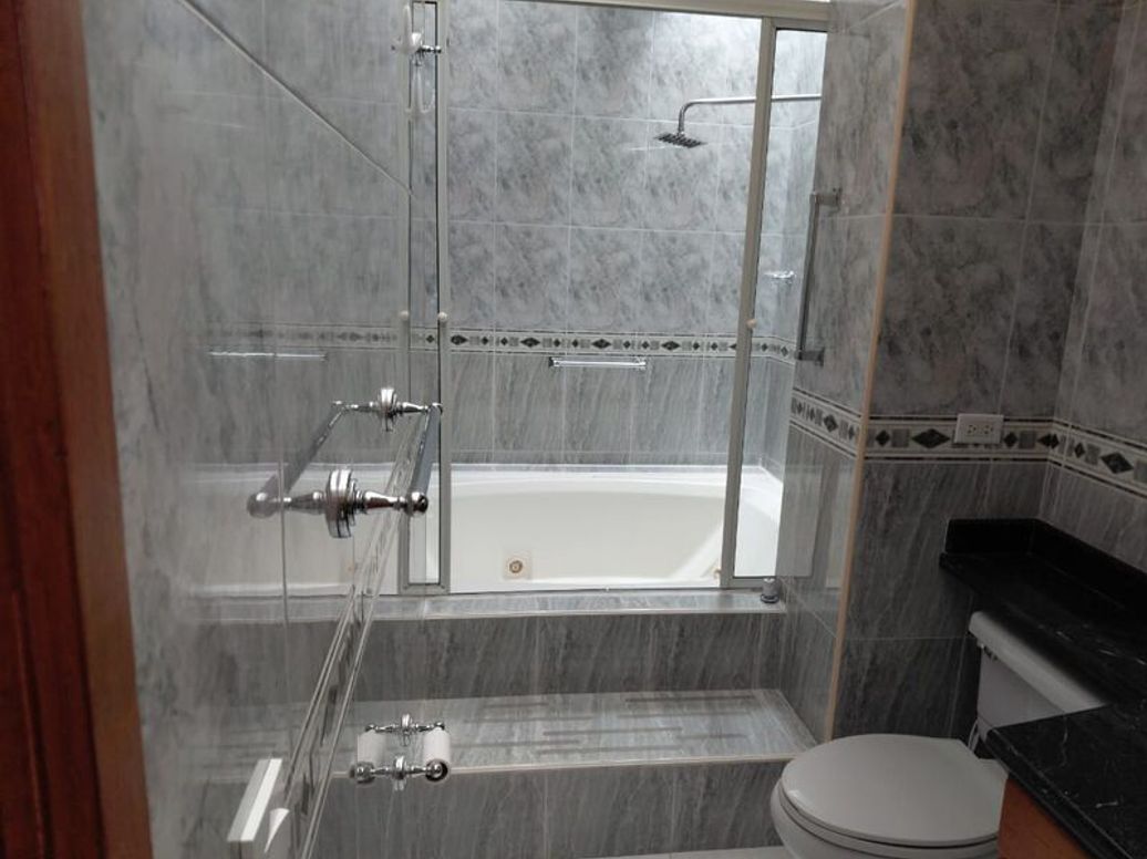 Apartamento de 3 alcobas en venta en Bella Suiza, Bogotá, 231 m² · foto 5 de 20