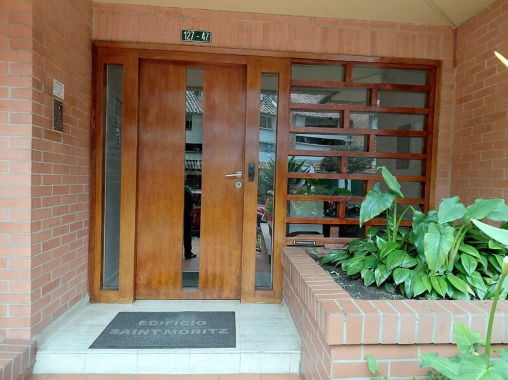 Apartamento de 3 alcobas en venta en Bella Suiza, Bogotá, 231 m² · foto 10 de 20