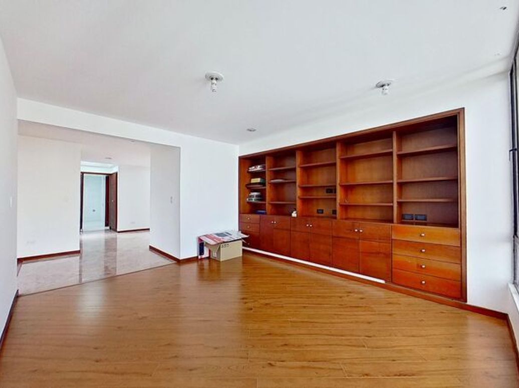 Apartamento de 3 alcobas en venta en Pelodo Del Contry, Bogotá, 273 m² · foto 7 de 20