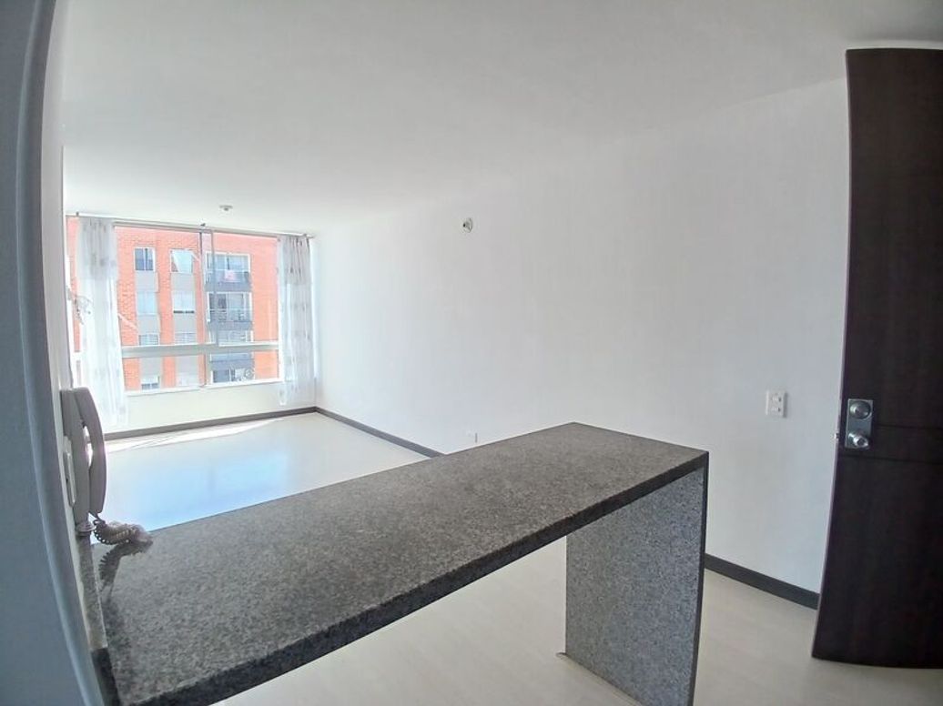 Apartamento de 2 alcobas en venta en Campo Alegre, Bogotá, 54 m² · foto 3 de 18