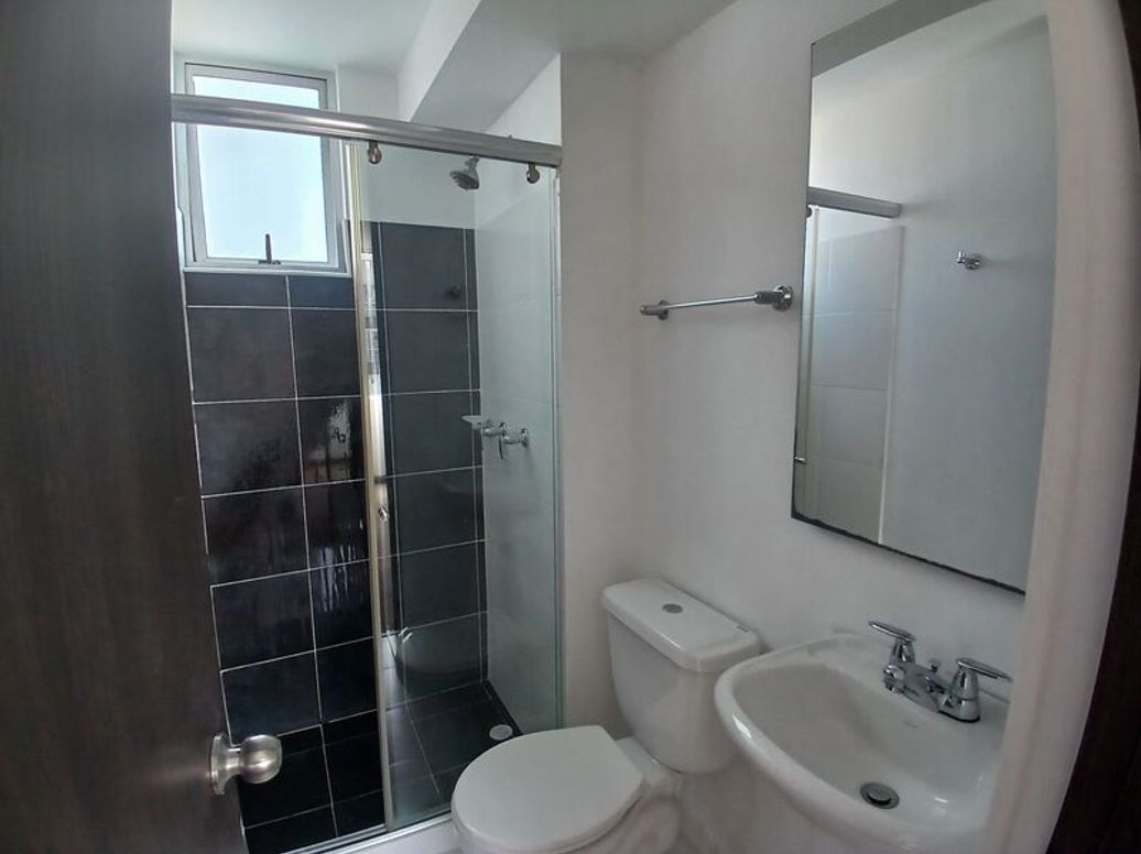 Apartamento de 2 alcobas en venta en Campo Alegre, Bogotá, 54 m² · foto 9 de 18