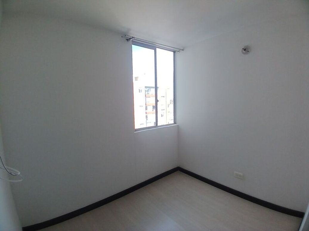 Apartamento de 2 alcobas en venta en Campo Alegre, Bogotá, 54 m² · foto 10 de 18
