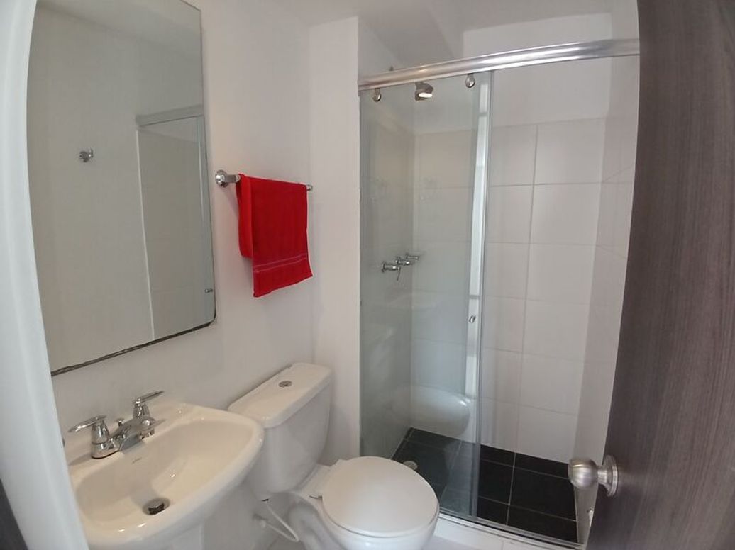 Apartamento de 2 alcobas en venta en Campo Alegre, Bogotá, 54 m² · foto 12 de 18