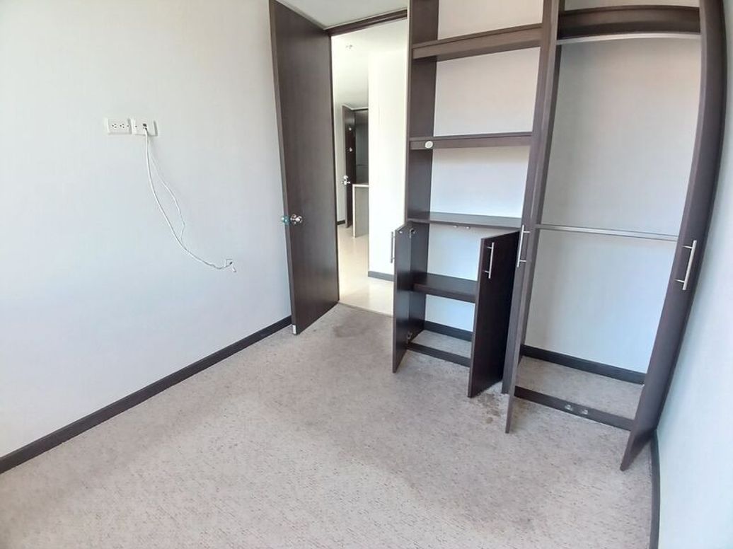 Apartamento de 2 alcobas en venta en Campo Alegre, Bogotá, 54 m² · foto 6 de 18