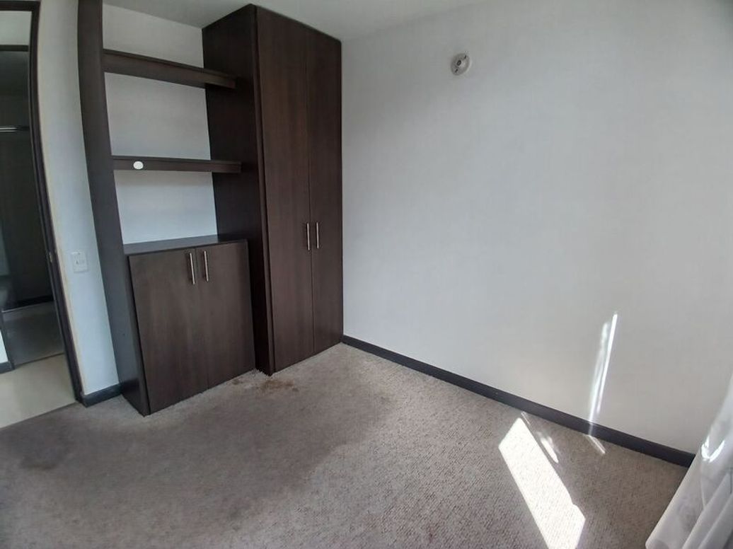 Apartamento de 2 alcobas en venta en Campo Alegre, Bogotá, 54 m² · foto 7 de 18