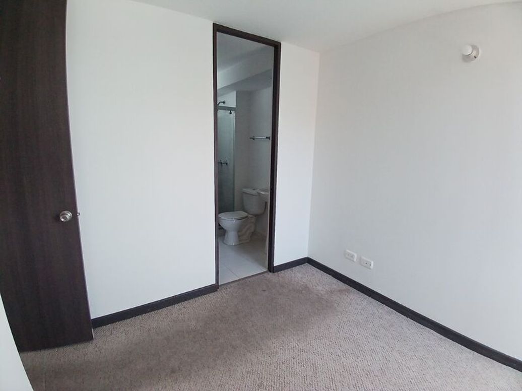 Apartamento de 2 alcobas en venta en Campo Alegre, Bogotá, 54 m² · foto 15 de 18