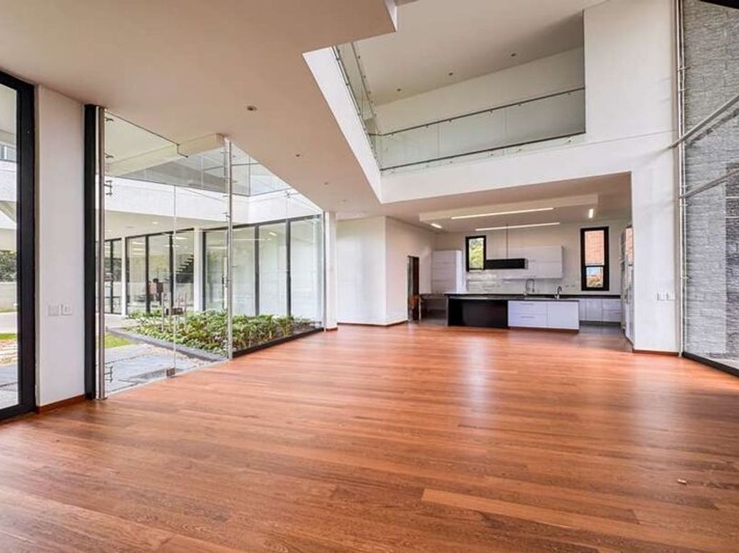Casa de 5 alcobas en venta en Casa Blanca, Bogotá, 786 m² · foto 5 de 17