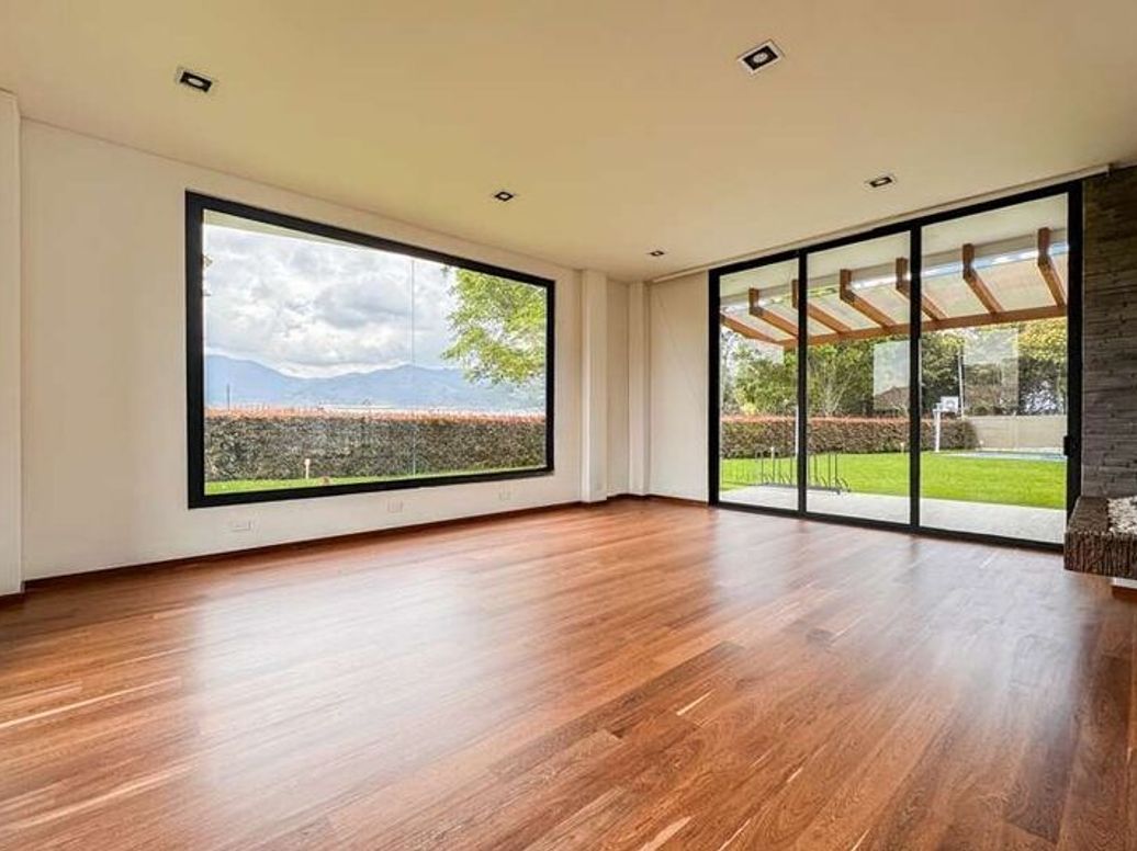 Casa de 5 alcobas en venta en Casa Blanca, Bogotá, 786 m² · foto 6 de 17