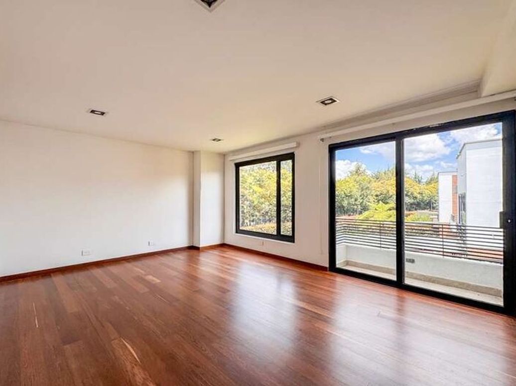 Casa de 5 alcobas en venta en Casa Blanca, Bogotá, 786 m² · foto 11 de 17