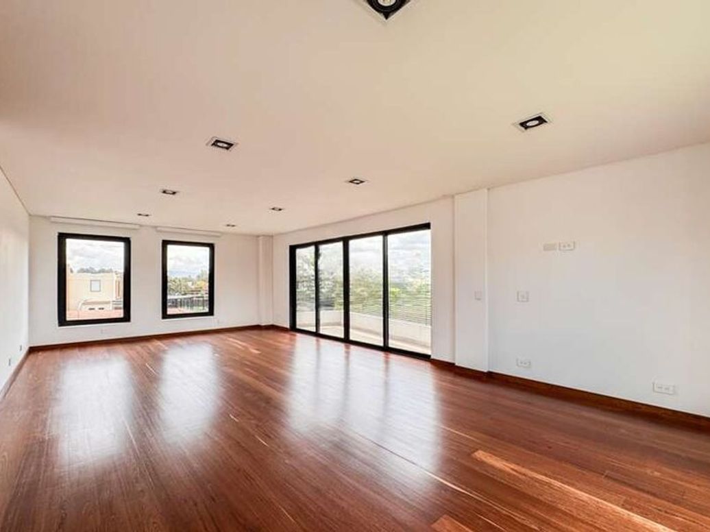 Casa de 5 alcobas en venta en Casa Blanca, Bogotá, 786 m² · foto 10 de 17