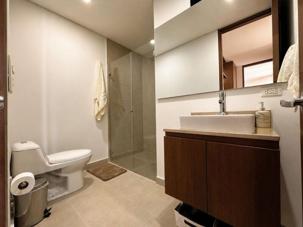 Apartamento de 2 alcobas en venta en Santa Barbara Occidental, Bogotá, 152 m² · foto 14 de 15