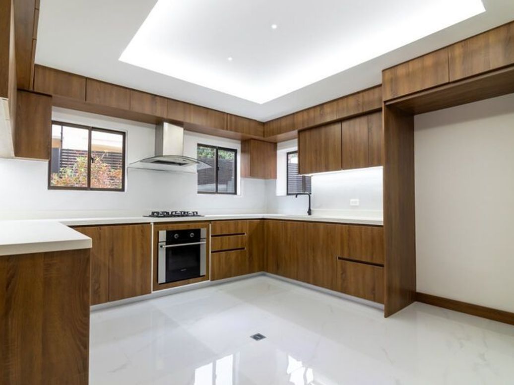 Apartamento de 3 alcobas en venta en Bosque De Pinos, Bogotá, 206 m² · foto 3 de 18