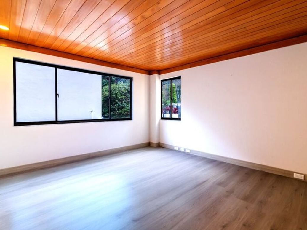 Apartamento de 3 alcobas en venta en Bosque De Pinos, Bogotá, 206 m² · foto 11 de 18