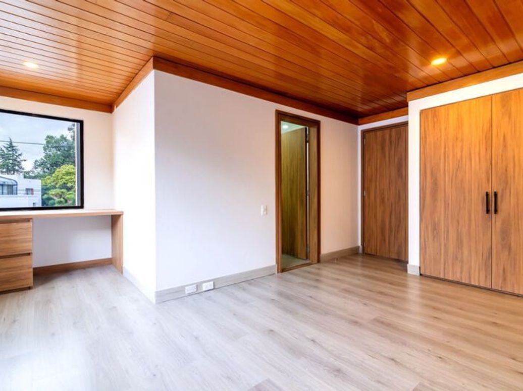 Apartamento de 3 alcobas en venta en Bosque De Pinos, Bogotá, 206 m² · foto 16 de 18