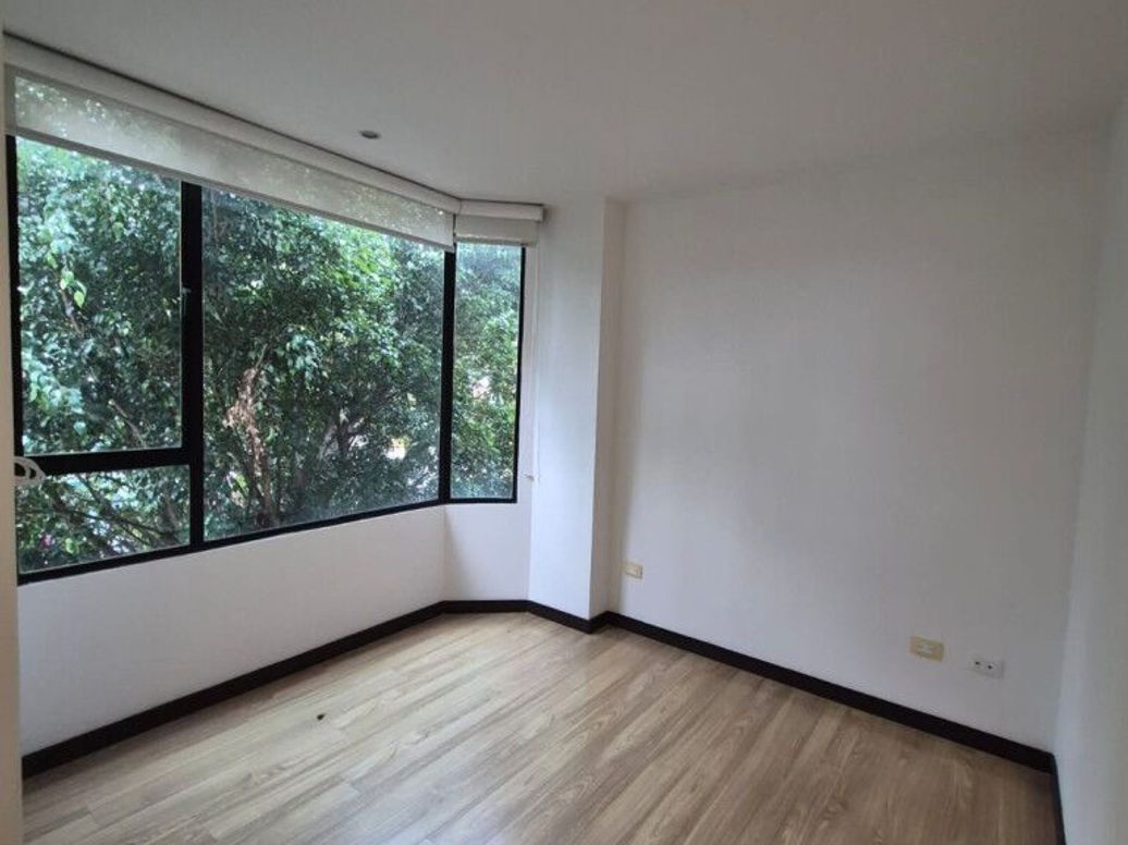 Apartamento de 3 alcobas en venta en Santa Barbara Occidental, Bogotá, 128 m² · foto 12 de 20