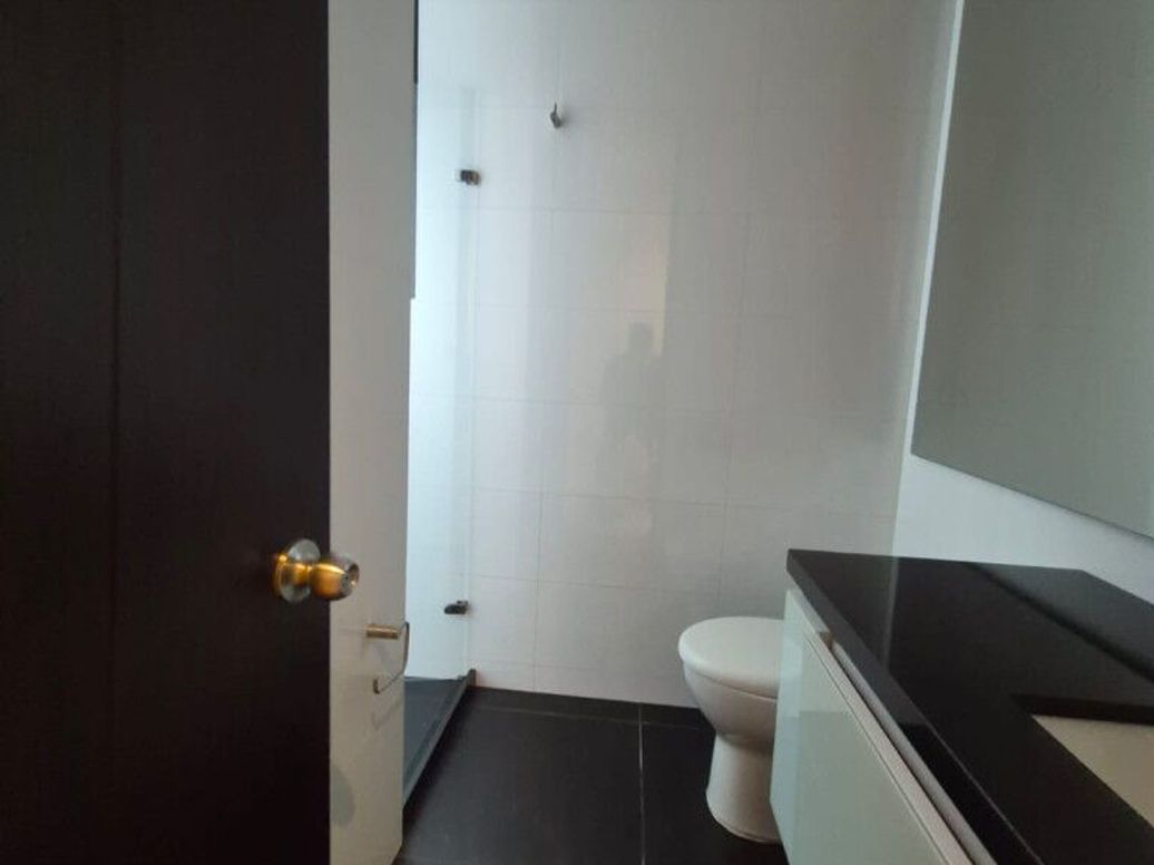 Apartamento de 3 alcobas en venta en Santa Barbara Occidental, Bogotá, 128 m² · foto 14 de 20