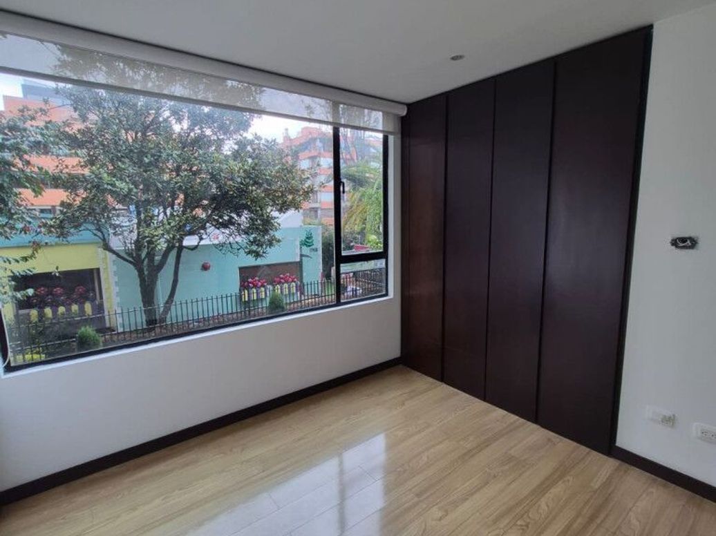 Apartamento de 3 alcobas en venta en Santa Barbara Occidental, Bogotá, 128 m² · foto 18 de 20