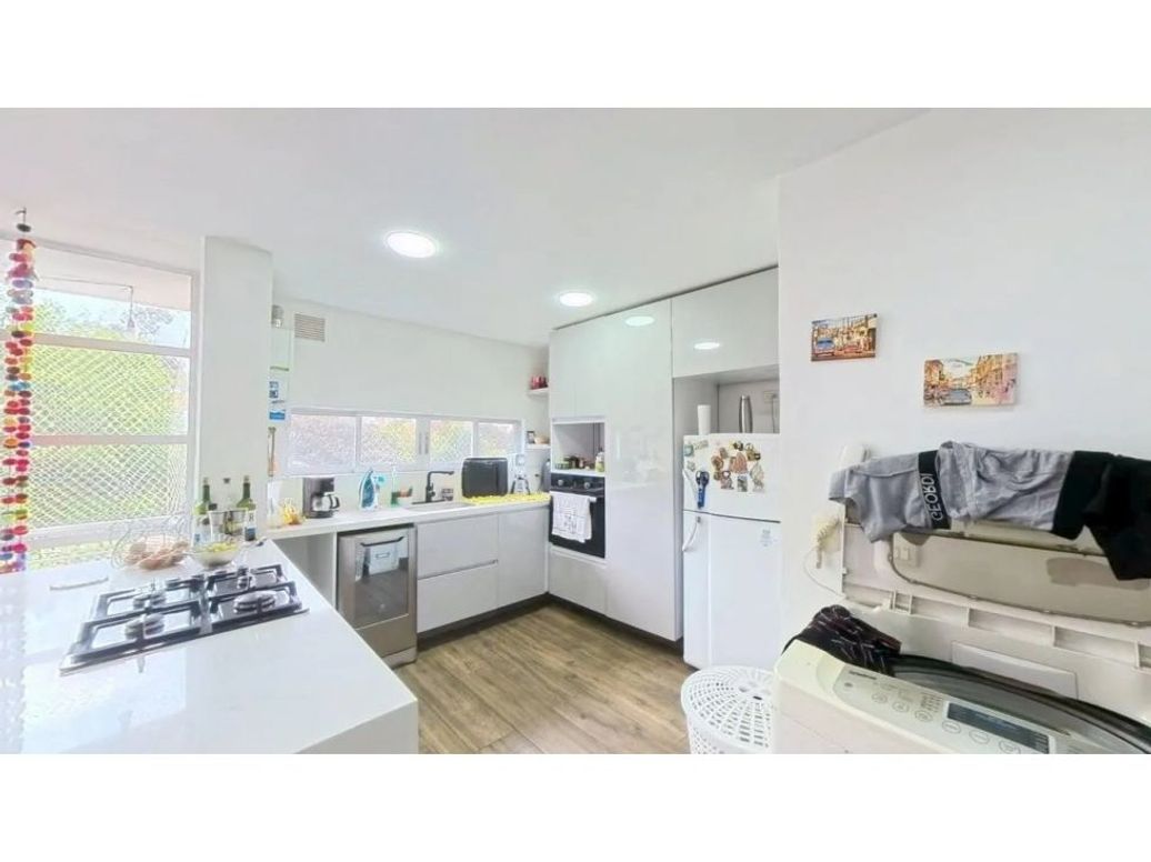 Apartamento de 2 alcobas en venta en Usaquén, Bogotá, 102 m² · foto 4 de 10