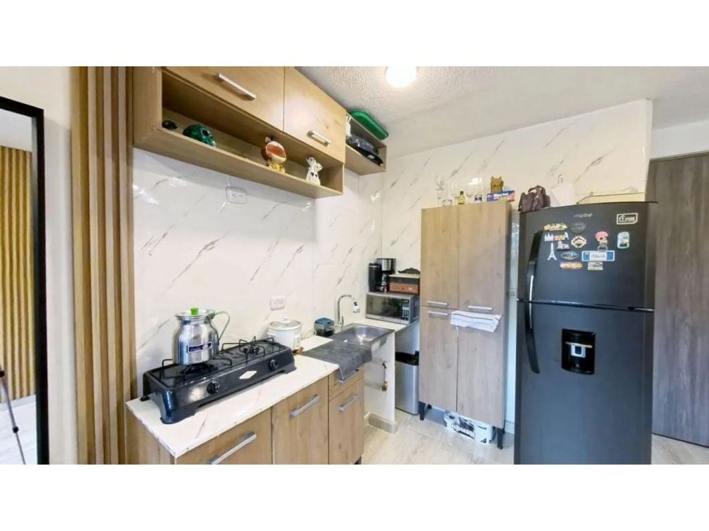 Apartamento de 1 alcoba en venta en Los Alcázares, Bogotá, 31 m² · foto 4 de 10
