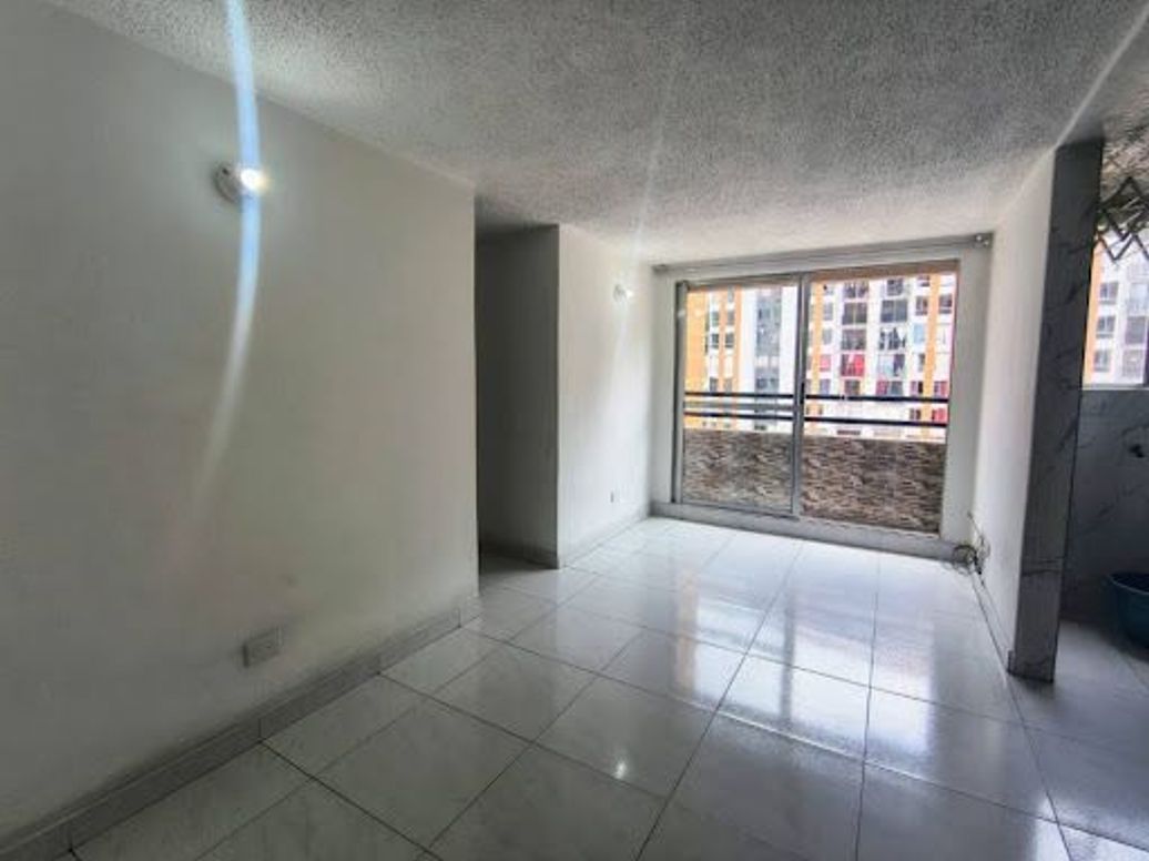 Apartamento de 3 alcobas en arriendo en Fontibón, Bogotá, 50 m² · foto 2 de 17